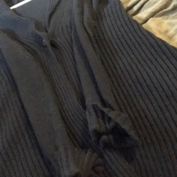 Blue sweater - Picture 2 of 4